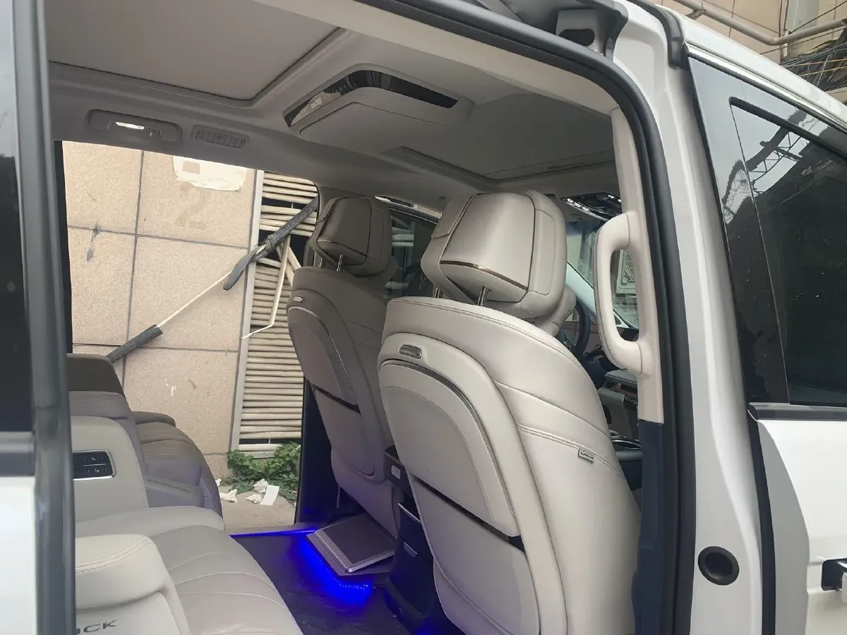 2024 Buick GL8 1.5T 180HP L4 2DHT PHEV 24.4KWH,autocango,china used car exporter,china ev exporter,chinese used car exporter,chinese used ev exporter