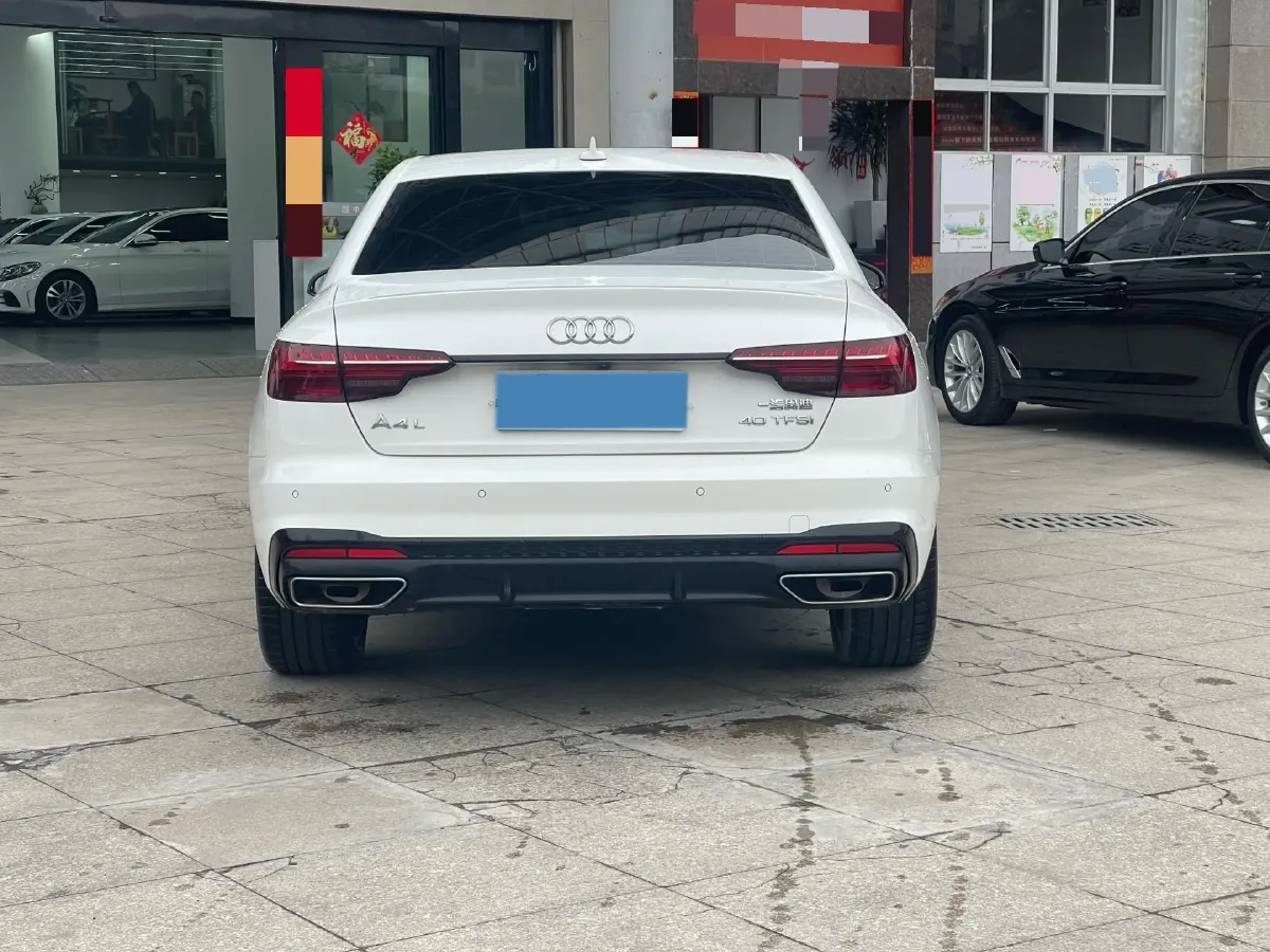 2022 Audi A4L 2.0T 190HP L4 7DCT,autocango,china used car exporter,china ev exporter,chinese used car exporter,chinese used ev exporter