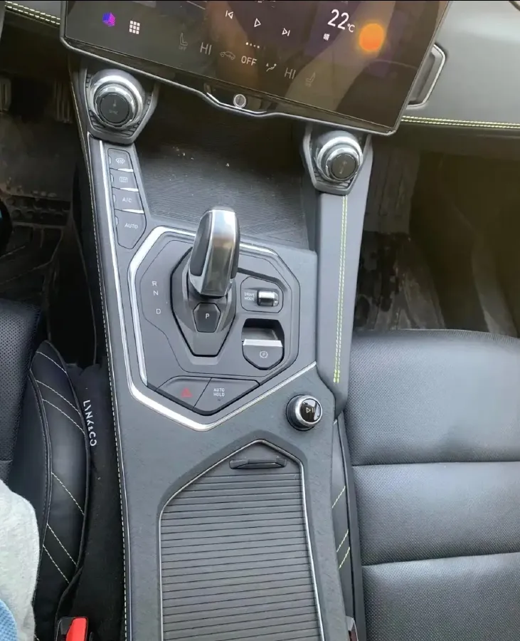 2020 LYNK&CO 05 2.0T 254HP L4 8AT,autocango,china used car exporter,china ev exporter,chinese used car exporter,chinese used ev exporter