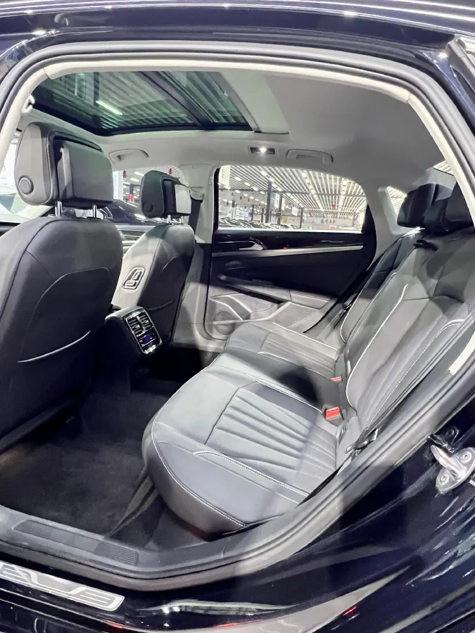 2024 Volkswagen Passat 2.0T 186HP L4 7DCT,autocango,china used car exporter,china ev exporter,chinese used car exporter,chinese used ev exporter