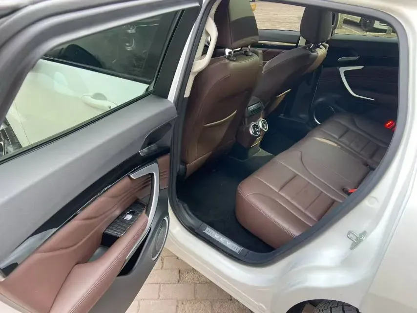 2017 WEY VV7 2.0T 234HP L4 7DCT,autocango,china used car exporter,china ev exporter,chinese used car exporter,chinese used ev exporter