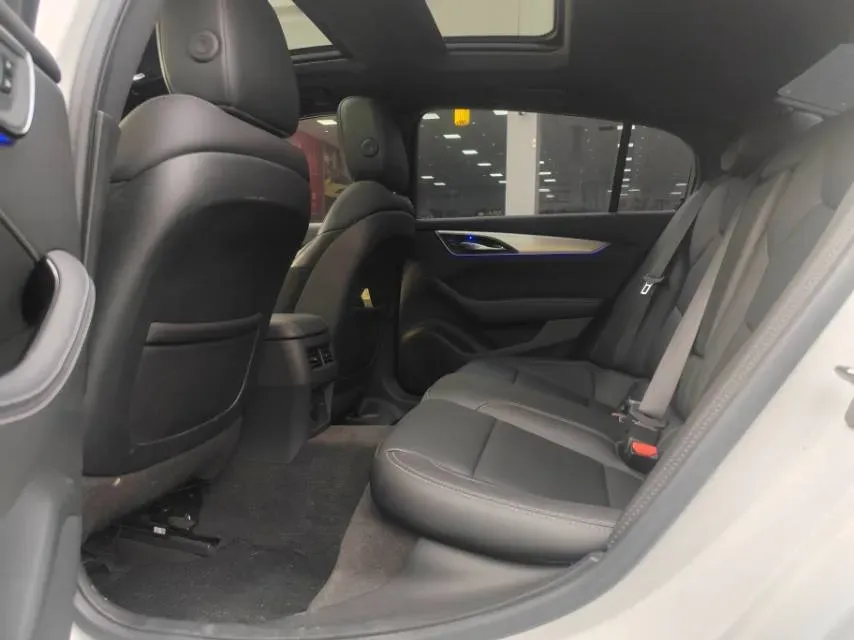 2024 Cadillac CT5 2.0T 237HP L4 10AT,autocango,china used car exporter,china ev exporter,chinese used car exporter,chinese used ev exporter