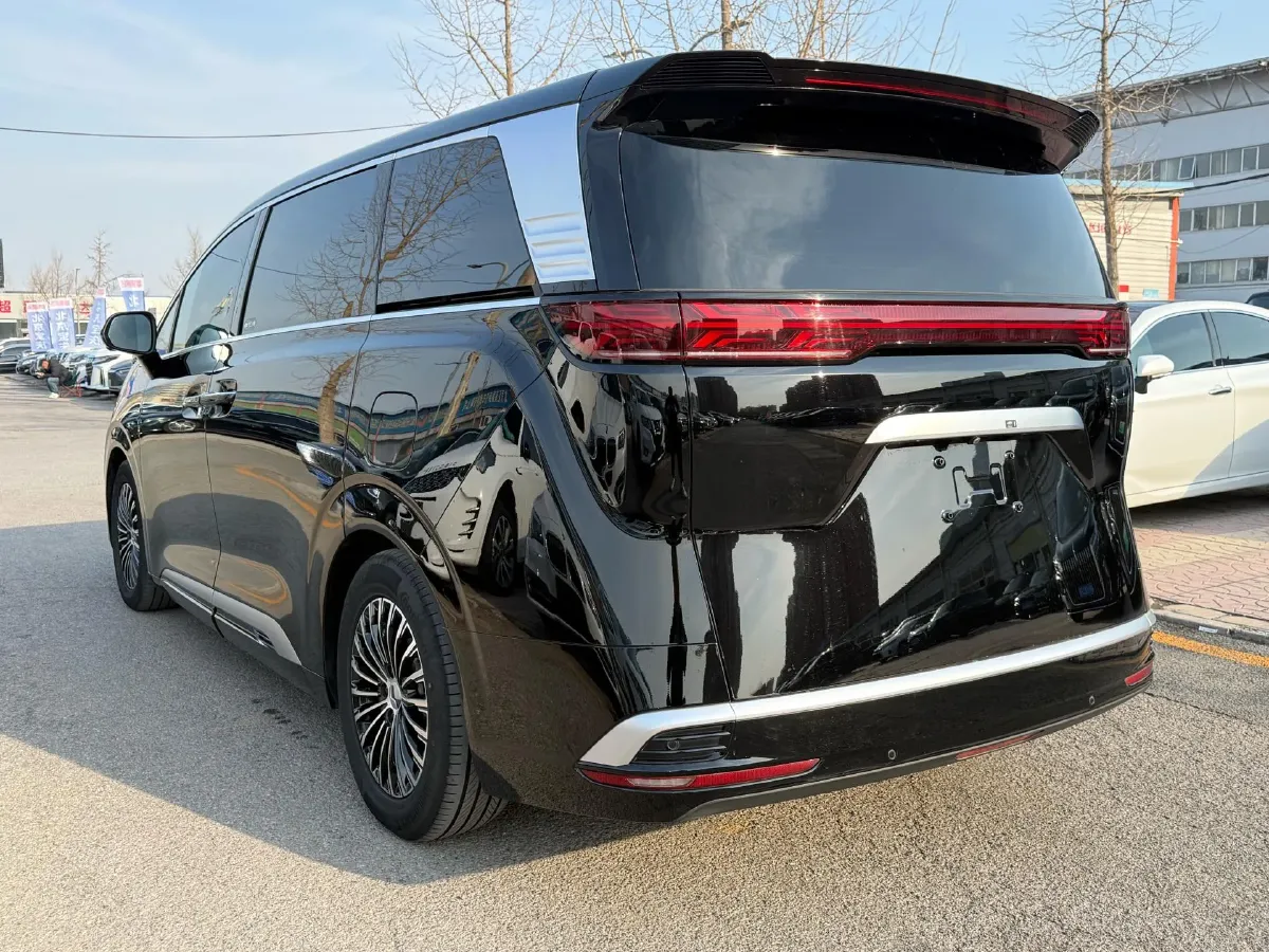 2024 Denza D9 1.5T 139HP L4 E-CVT PHEV 40KWH,autocango,china used car exporter,china ev exporter,chinese used car exporter,chinese used ev exporter