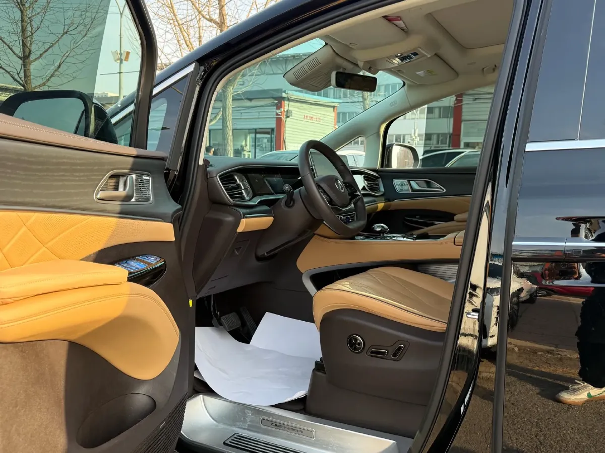 2024 Denza D9 1.5T 139HP L4 E-CVT PHEV 40KWH,autocango,china used car exporter,china ev exporter,chinese used car exporter,chinese used ev exporter