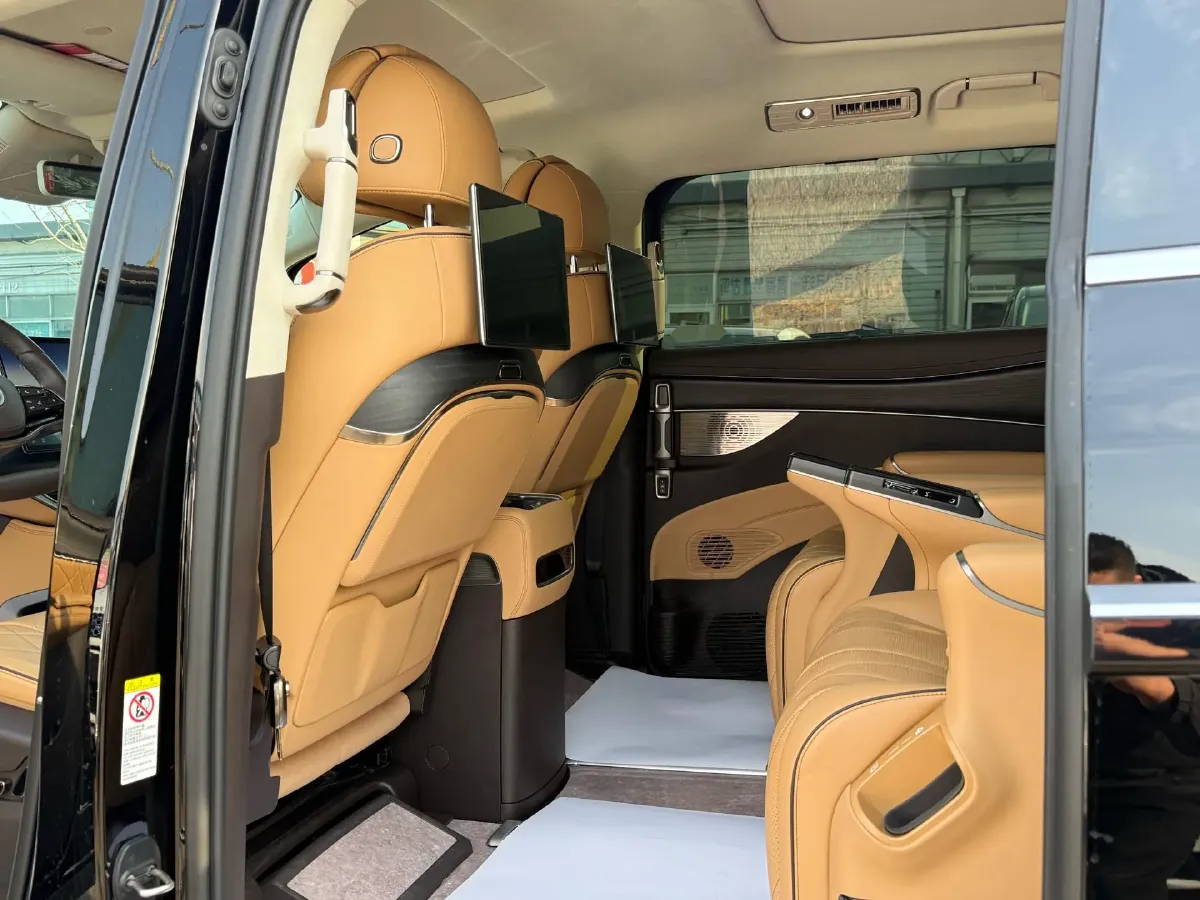 2024 Denza D9 1.5T 139HP L4 E-CVT PHEV 40KWH,autocango,china used car exporter,china ev exporter,chinese used car exporter,chinese used ev exporter