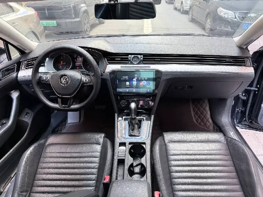 2018 Volkswagen Magotan 1.8T 180HP L4 7DCT,autocango,china used car exporter,china ev exporter,chinese used car exporter,chinese used ev exporter