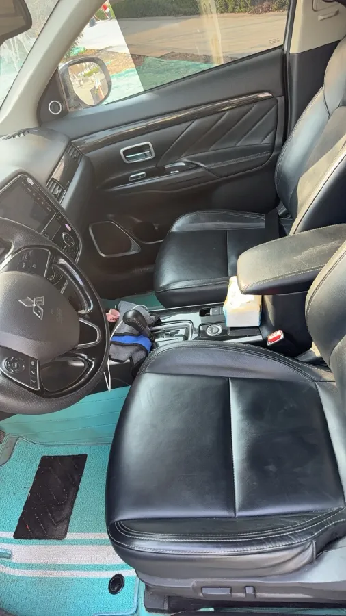 2019 Mitsubishi Outlander 2.4L 192HP L4 CVT,autocango,china used car exporter,china ev exporter,chinese used car exporter,chinese used ev exporter