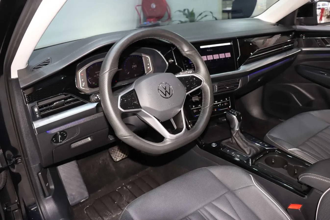 2023 Volkswagen Passat 2.0T 186HP L4 7DCT,autocango,china used car exporter,china ev exporter,chinese used car exporter,chinese used ev exporter