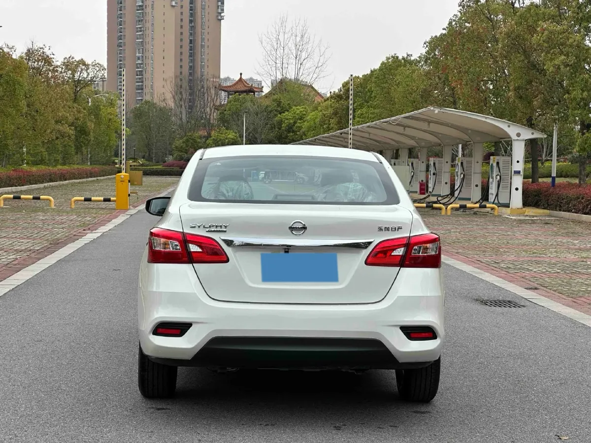 2024 Nissan Sylphy 1.6L 122HP L4 CVT,autocango,china used car exporter,china ev exporter,chinese used car exporter,chinese used ev exporter