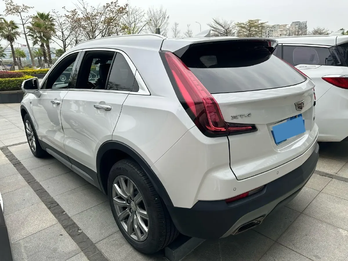 2020 Cadillac XT4 2.0T 241HP L4 9AT,autocango,china used car exporter,china ev exporter,chinese used car exporter,chinese used ev exporter