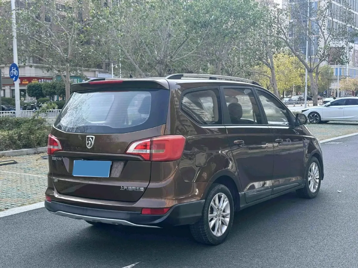 2016 BaoJun 730 1.5T 150HP L4 6MT,autocango,china used car exporter,china ev exporter,chinese used car exporter,chinese used ev exporter