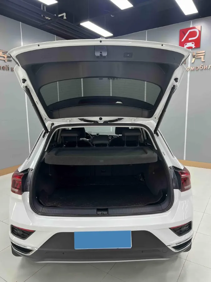 2021 Volkswagen T-Roc 1.4T 150HP L4 7DCT,autocango,china used car exporter,china ev exporter,chinese used car exporter,chinese used ev exporter