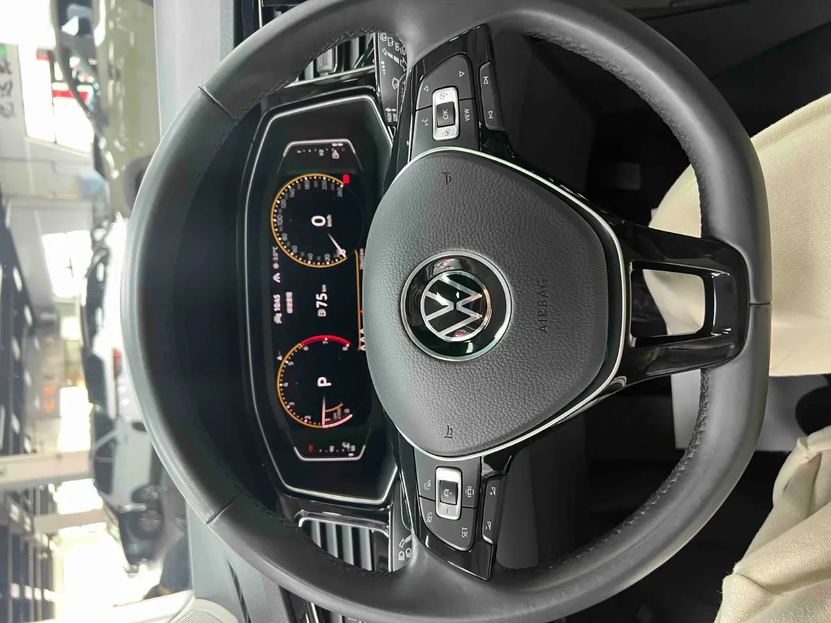 2021 Volkswagen T-Roc 1.4T 150HP L4 7DCT,autocango,china used car exporter,china ev exporter,chinese used car exporter,chinese used ev exporter