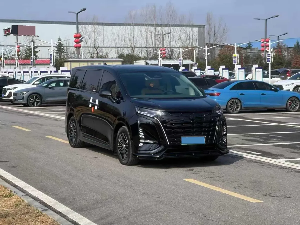 2022 BMW X2 2.0T 192HP L4 8AT,autocango,china used car exporter,china ev exporter,chinese used car exporter,chinese used ev exporter