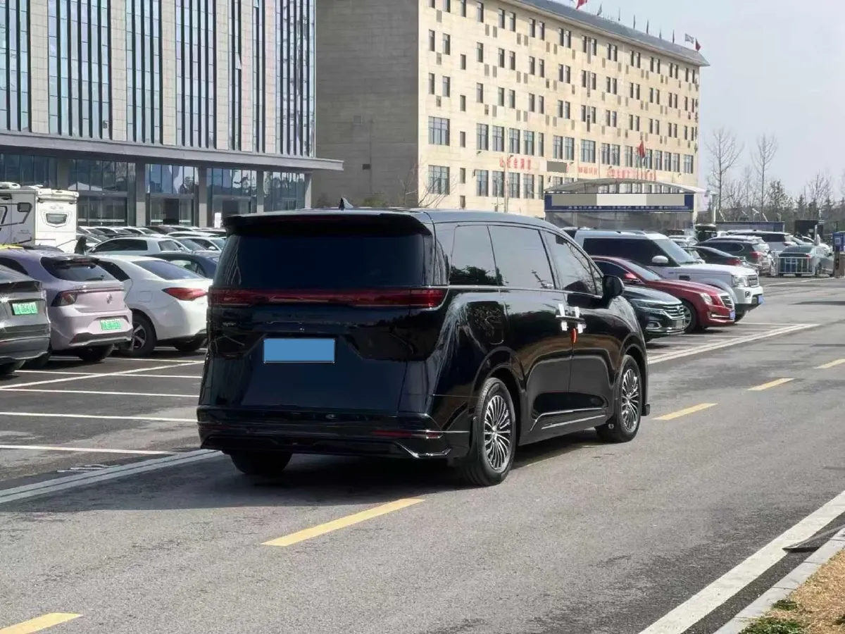 2022 BMW X2 2.0T 192HP L4 8AT,autocango,china used car exporter,china ev exporter,chinese used car exporter,chinese used ev exporter