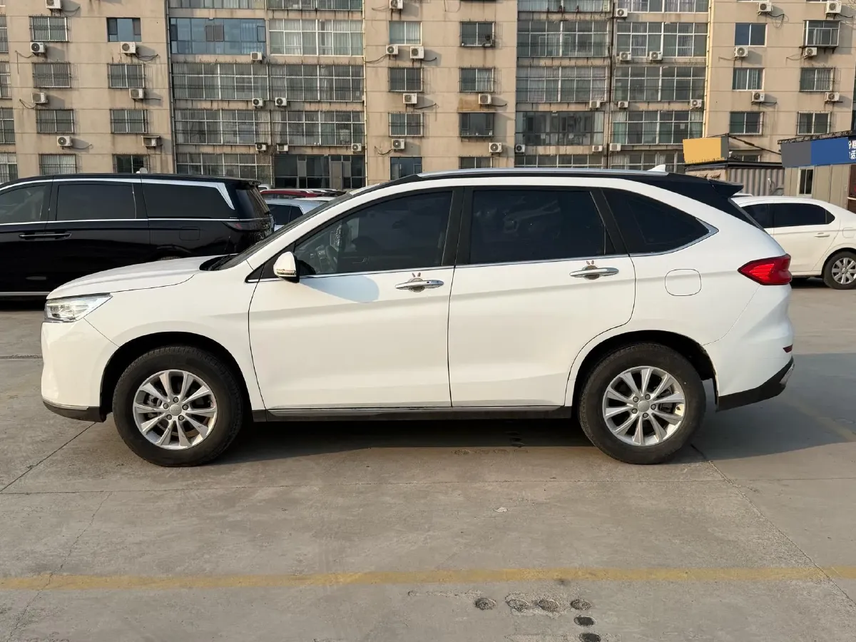 2021 Haval M6 1.5T 150HP L4 7DCT,autocango,china used car exporter,china ev exporter,chinese used car exporter,chinese used ev exporter