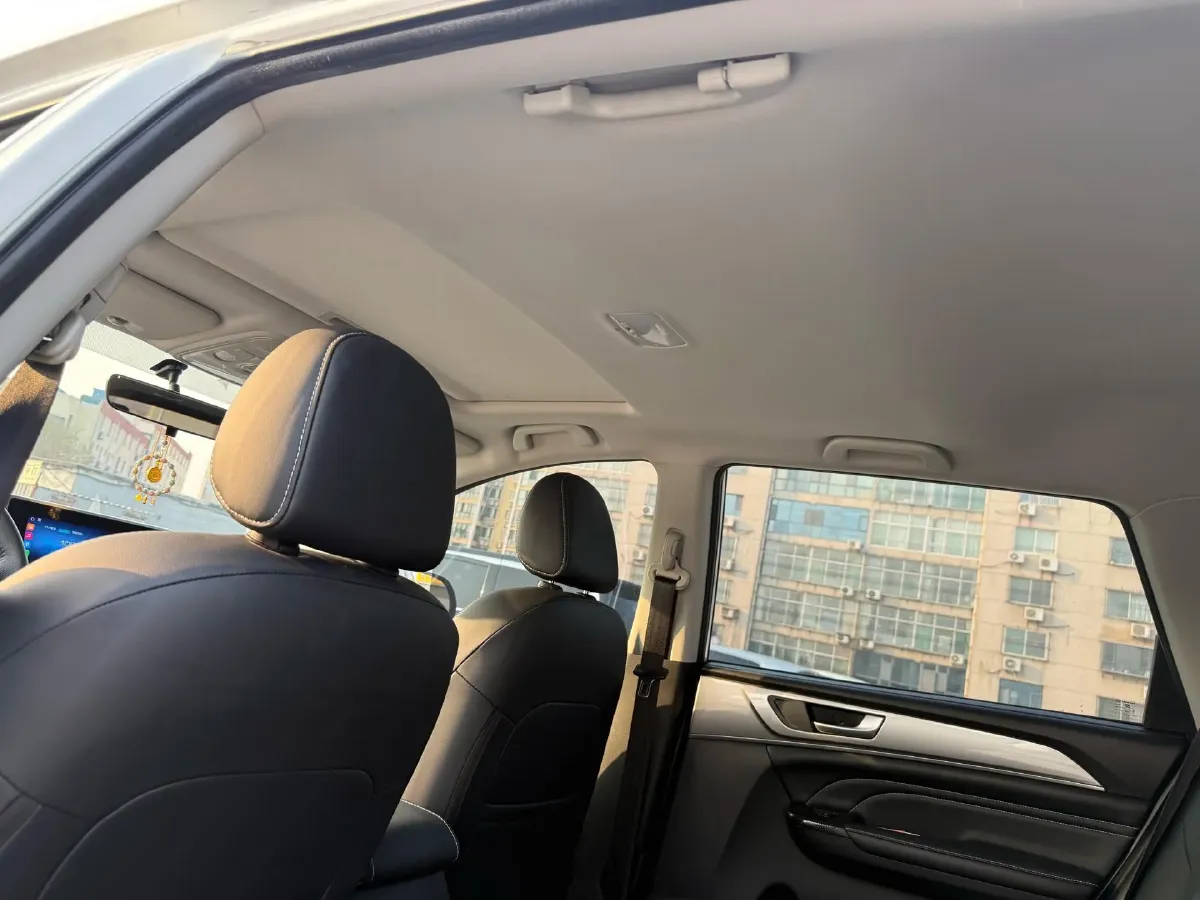 2021 Haval M6 1.5T 150HP L4 7DCT,autocango,china used car exporter,china ev exporter,chinese used car exporter,chinese used ev exporter