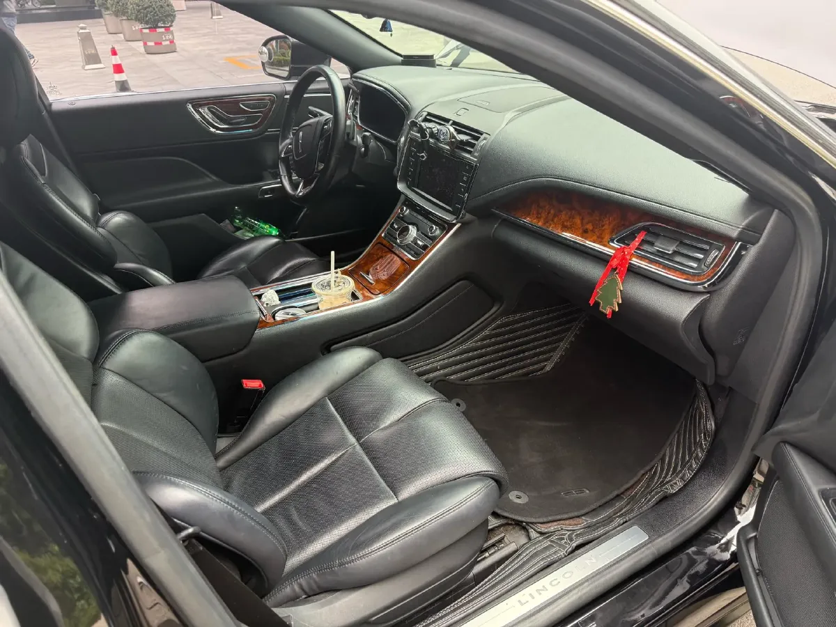 2018 Lincoln Continental 2.0T 261HP L4 6AT,autocango,china used car exporter,china ev exporter,chinese used car exporter,chinese used ev exporter