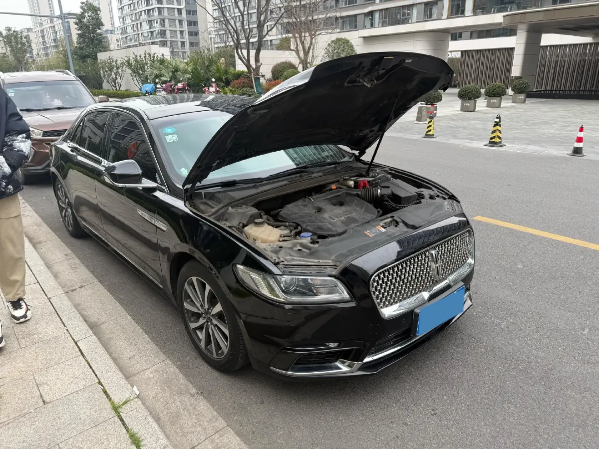 2018 Lincoln Continental 2.0T 261HP L4 6AT,autocango,china used car exporter,china ev exporter,chinese used car exporter,chinese used ev exporter