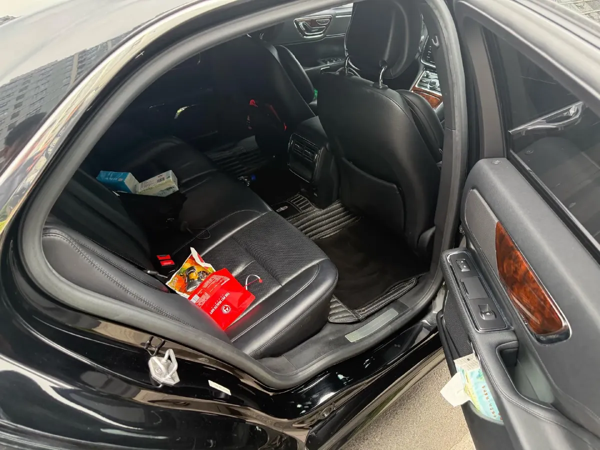 2018 Lincoln Continental 2.0T 261HP L4 6AT,autocango,china used car exporter,china ev exporter,chinese used car exporter,chinese used ev exporter