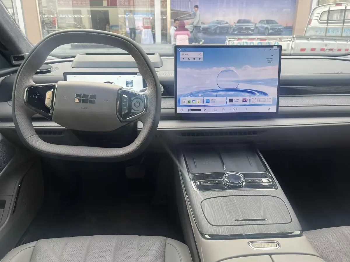 2025 Geely Galaxy Starshine 8 1.5T 163HP L4 3DHT PHEV 27.69KWH,autocango,china used car exporter,china ev exporter,chinese used car exporter,chinese used ev exporter
