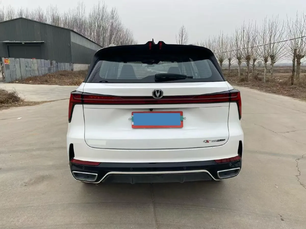 2022 ChangAn CS75 Plus 1.5T 188HP L4 8AT,autocango,china used car exporter,china ev exporter,chinese used car exporter,chinese used ev exporter