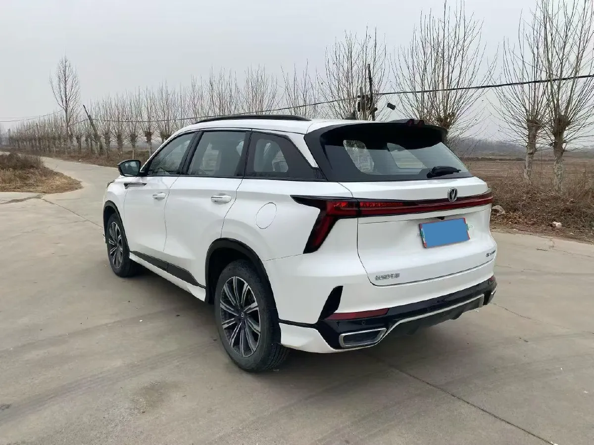 2022 ChangAn CS75 Plus 1.5T 188HP L4 8AT,autocango,china used car exporter,china ev exporter,chinese used car exporter,chinese used ev exporter