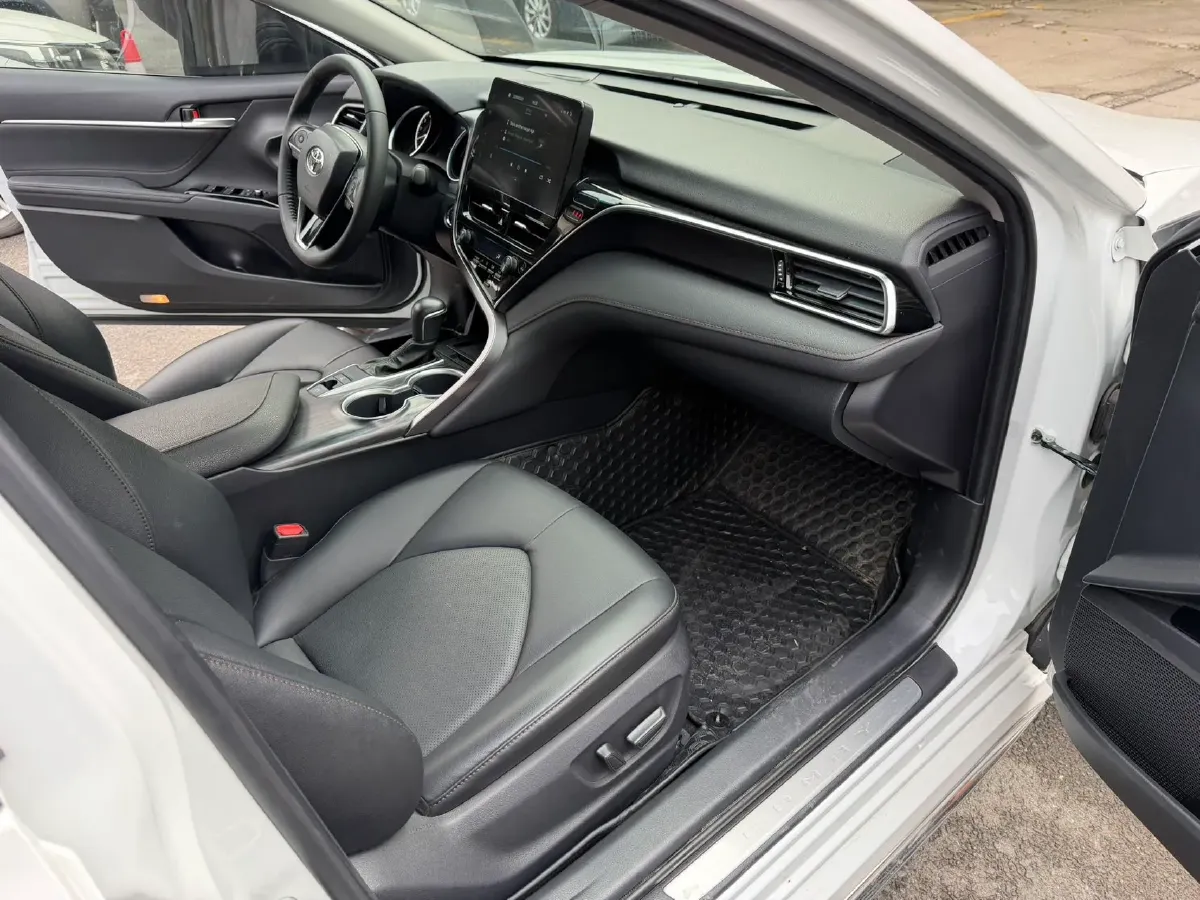 2023 Toyota Camry 2.0L 177HP L4 CVT,autocango,china used car exporter,china ev exporter,chinese used car exporter,chinese used ev exporter