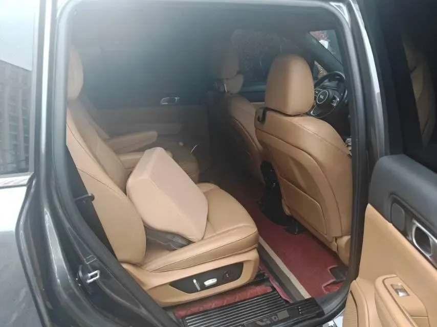 2020 Li ONE Range Extended 131HP REEV 40.5KWH,autocango,china used car exporter,china ev exporter,chinese used car exporter,chinese used ev exporter