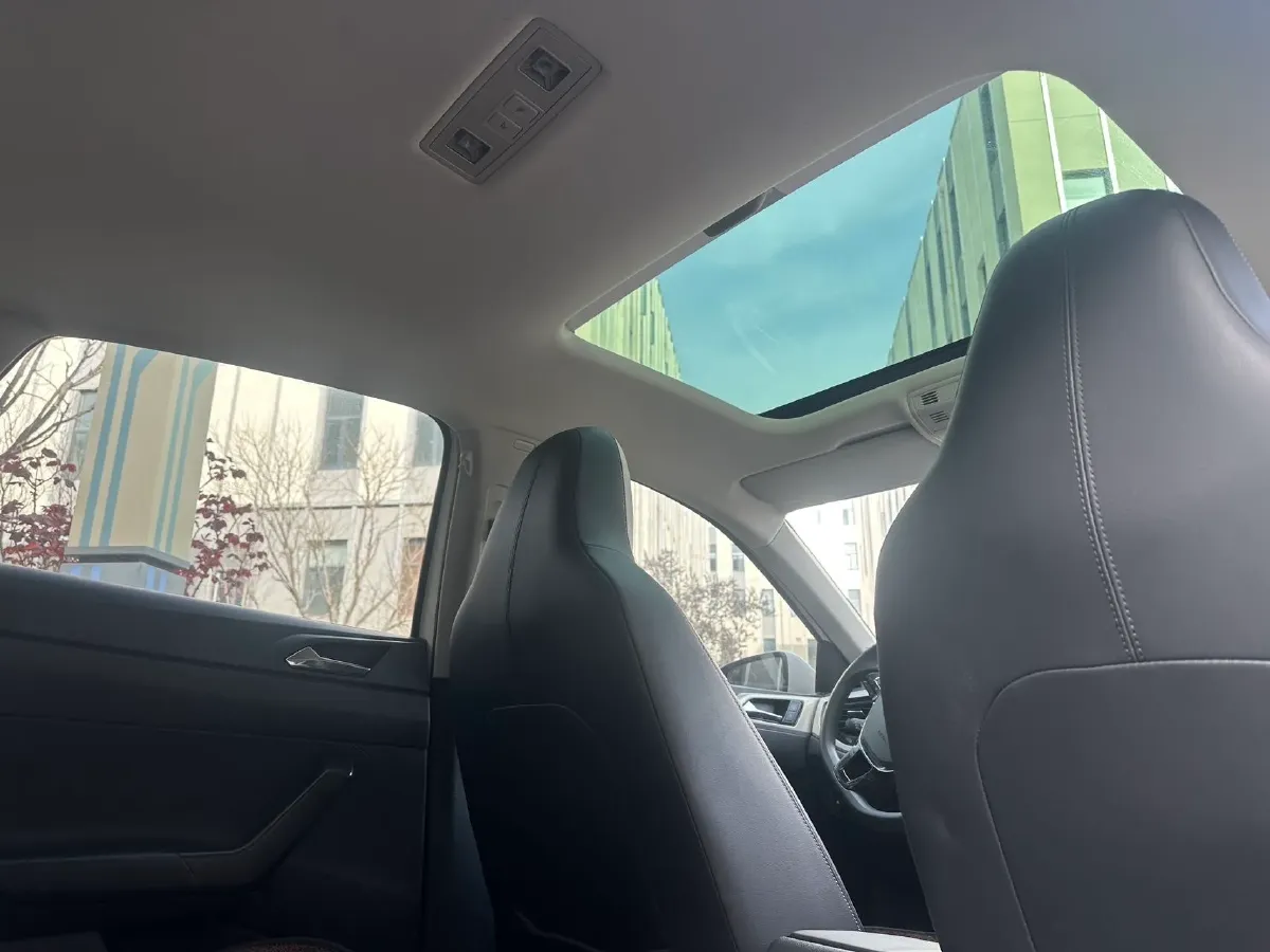 2021 Haval H6 1.5T 169HP L4 7DCT,autocango,china used car exporter,china ev exporter,chinese used car exporter,chinese used ev exporter