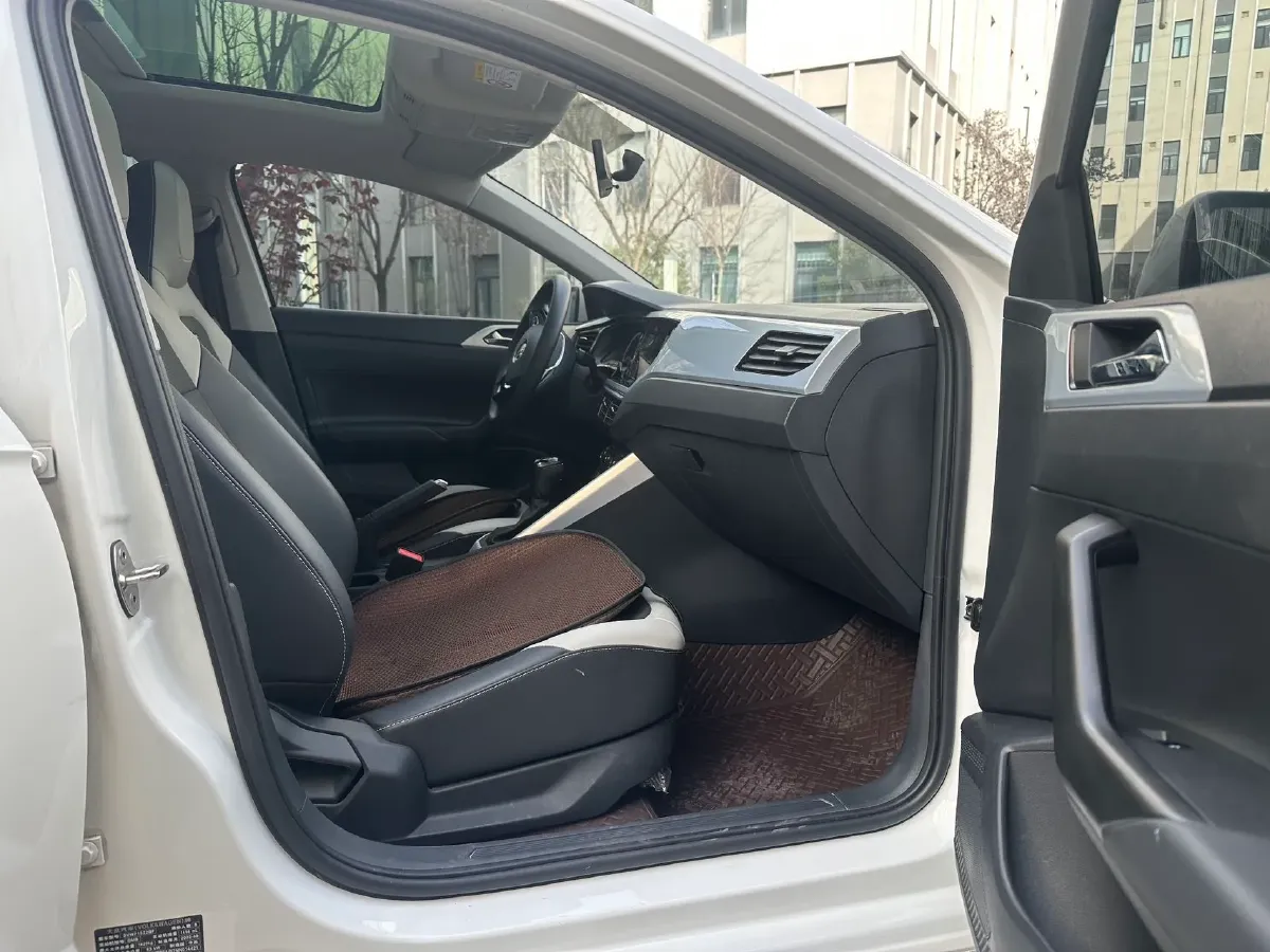 2021 Haval H6 1.5T 169HP L4 7DCT,autocango,china used car exporter,china ev exporter,chinese used car exporter,chinese used ev exporter