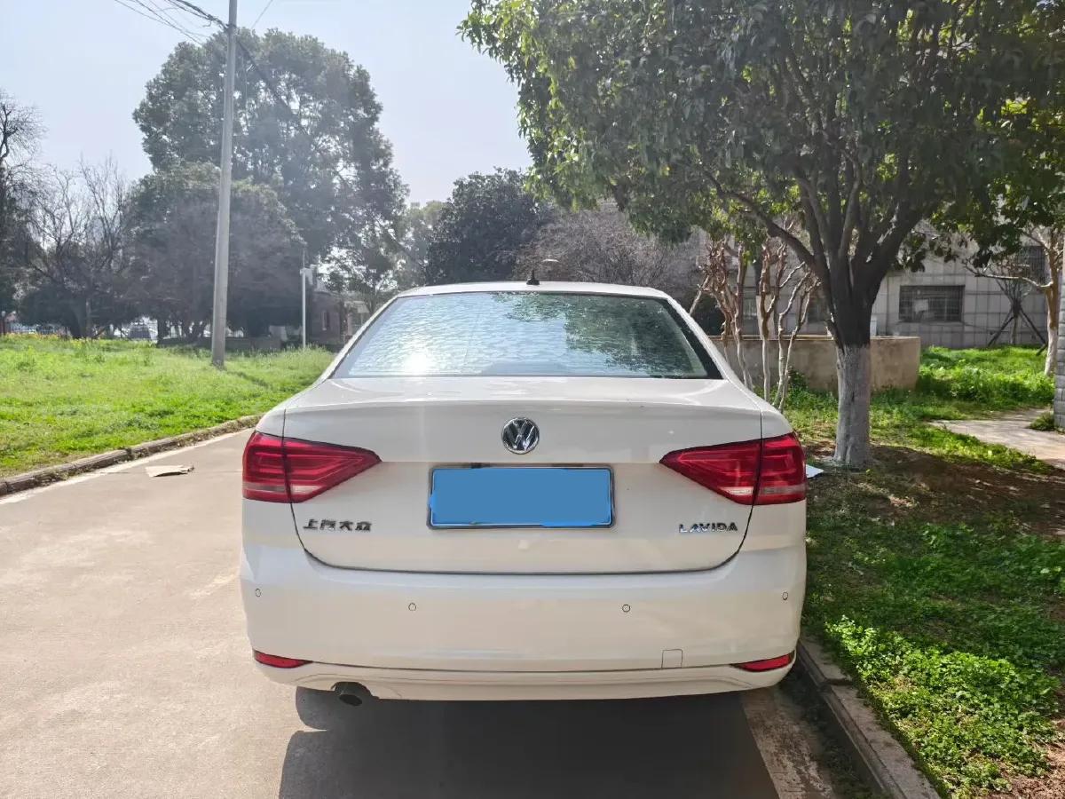 2017 Volkswagen Lavida 1.6L 110HP L4 6AT,autocango,china used car exporter,china ev exporter,chinese used car exporter,chinese used ev exporter