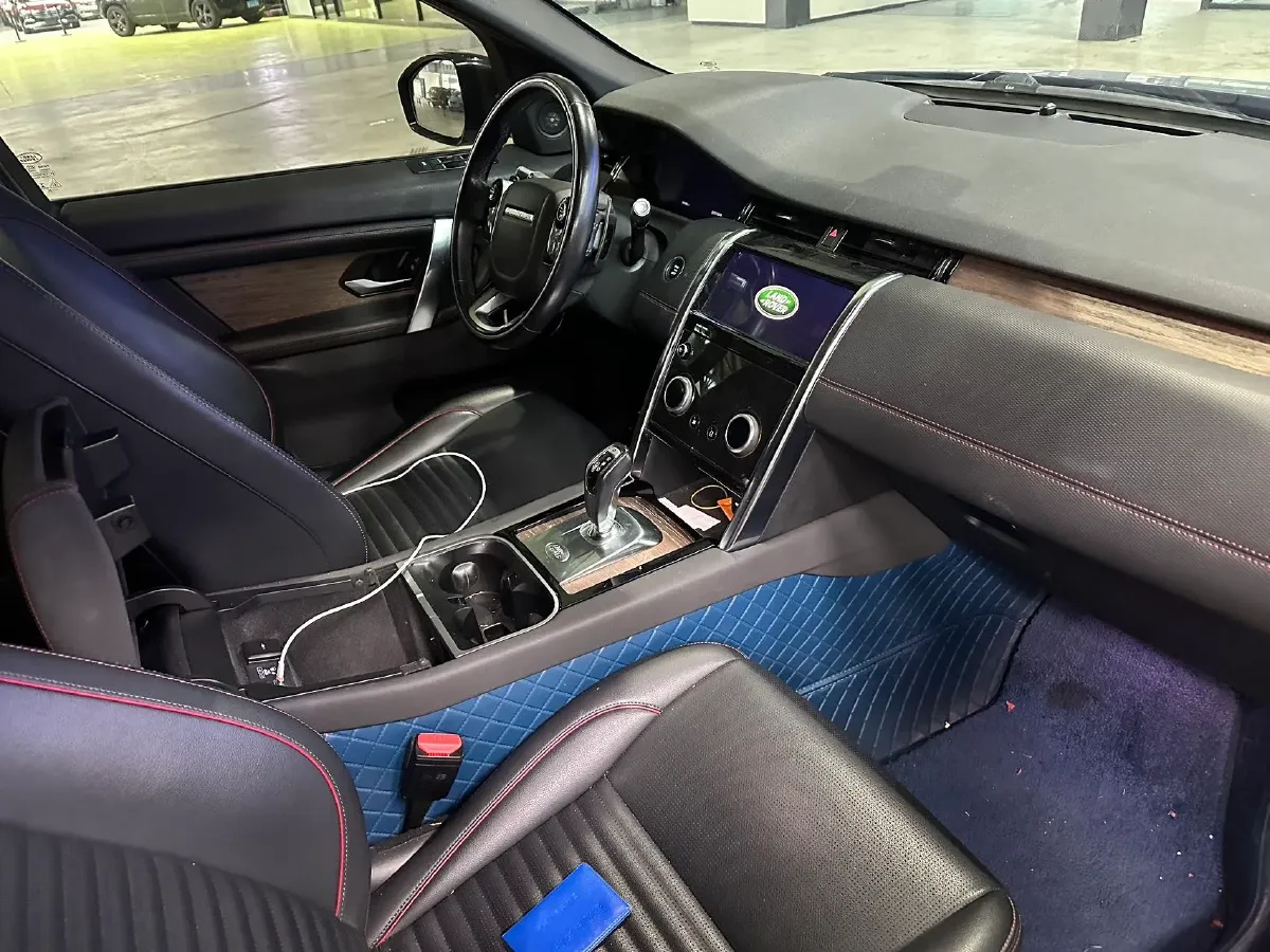 2020 Land Rover Discovery Sport 2.0T 249HP L4 9AT,autocango,china used car exporter,china ev exporter,chinese used car exporter,chinese used ev exporter