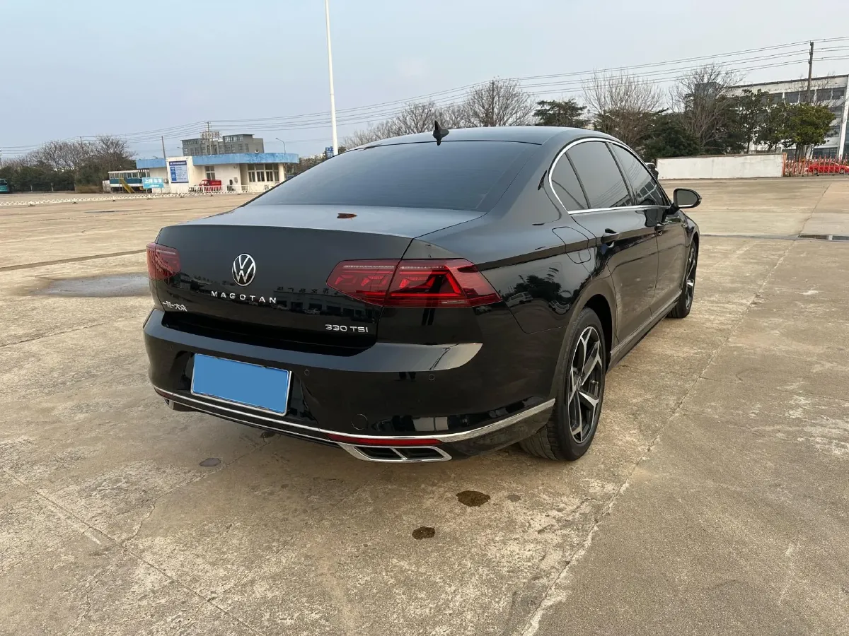 2023 Volkswagen Magotan 2.0T 186HP L4 7DCT,autocango,china used car exporter,china ev exporter,chinese used car exporter,chinese used ev exporter