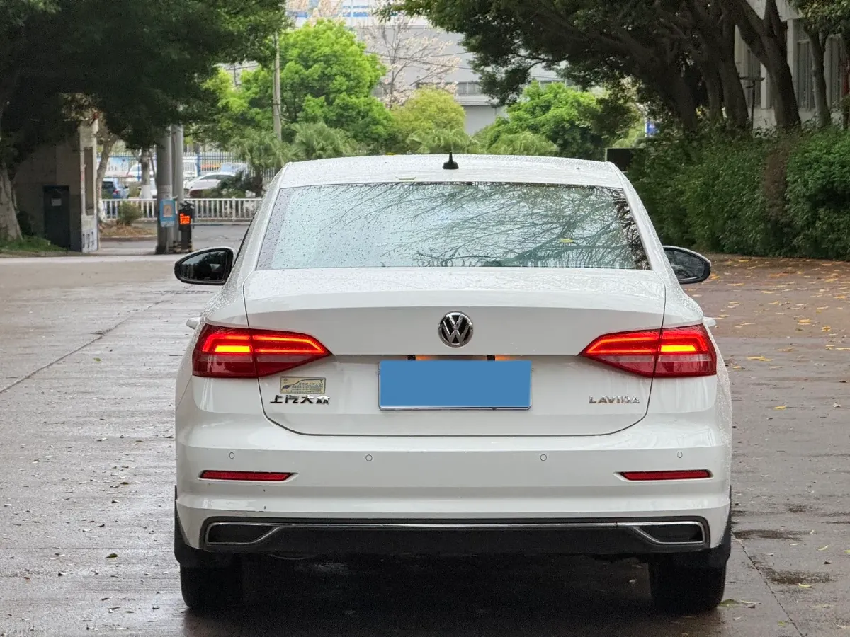 2018 Volkswagen Lavida 1.2T 116HP L4 7DCT,autocango,china used car exporter,china ev exporter,chinese used car exporter,chinese used ev exporter