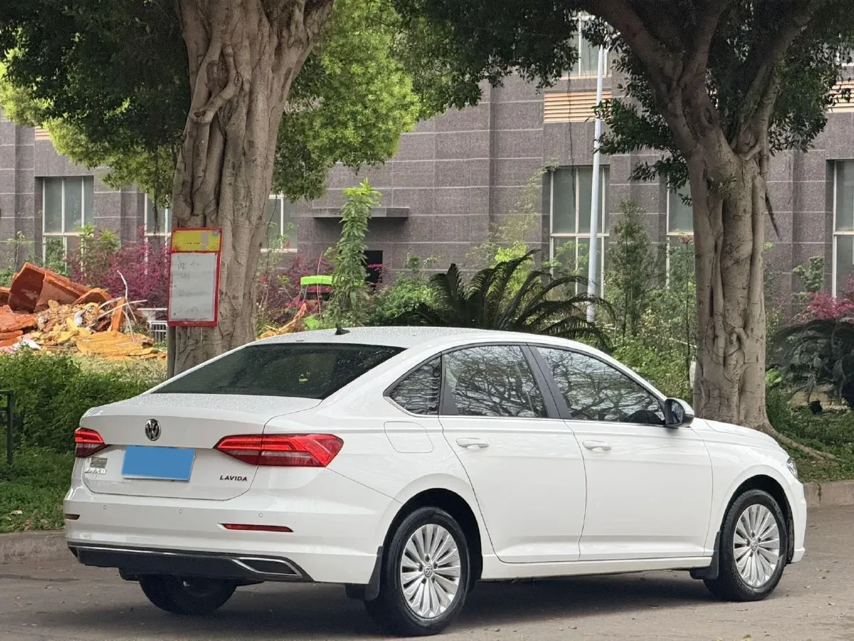 2018 Volkswagen Lavida 1.2T 116HP L4 7DCT,autocango,china used car exporter,china ev exporter,chinese used car exporter,chinese used ev exporter