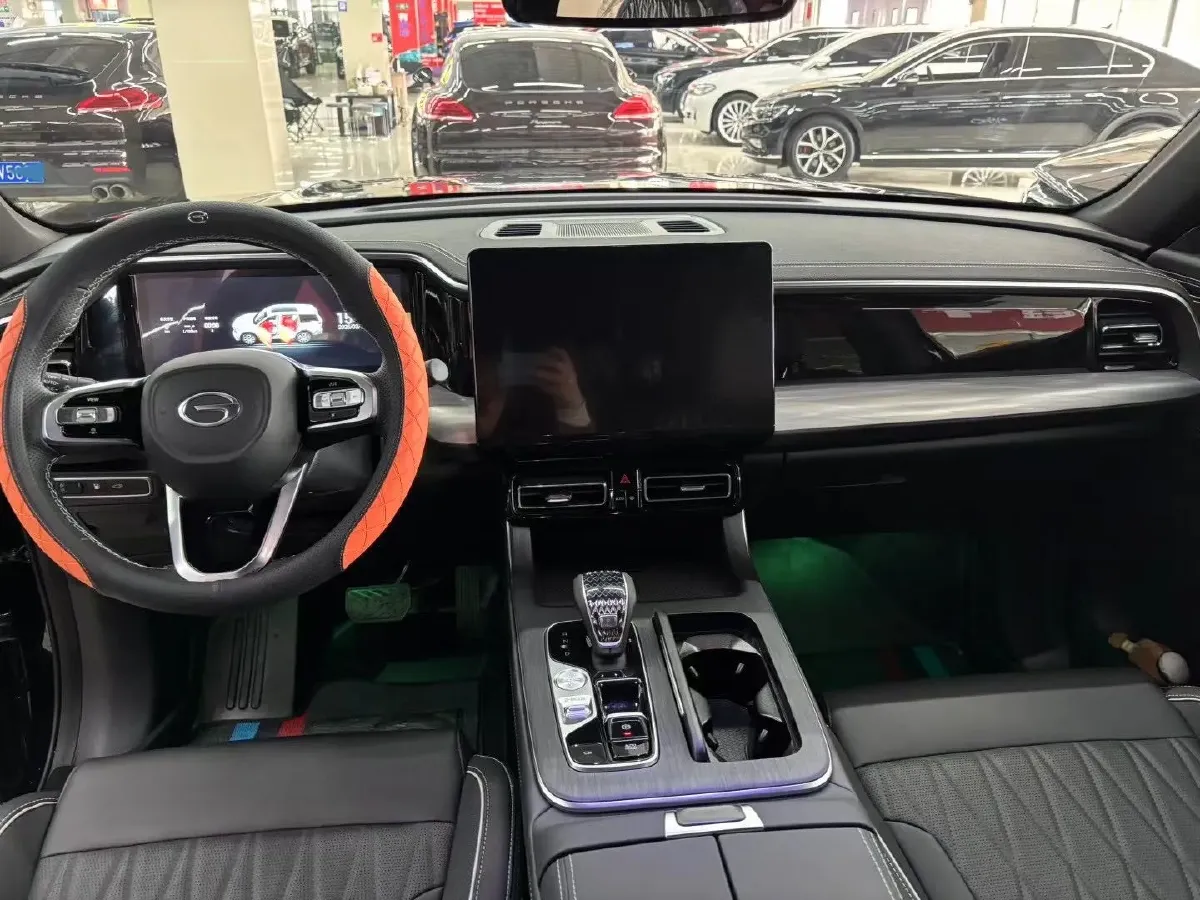 2025 GAC Trumpchi GS8 2.0T 252HP L4 8AT,autocango,china used car exporter,china ev exporter,chinese used car exporter,chinese used ev exporter