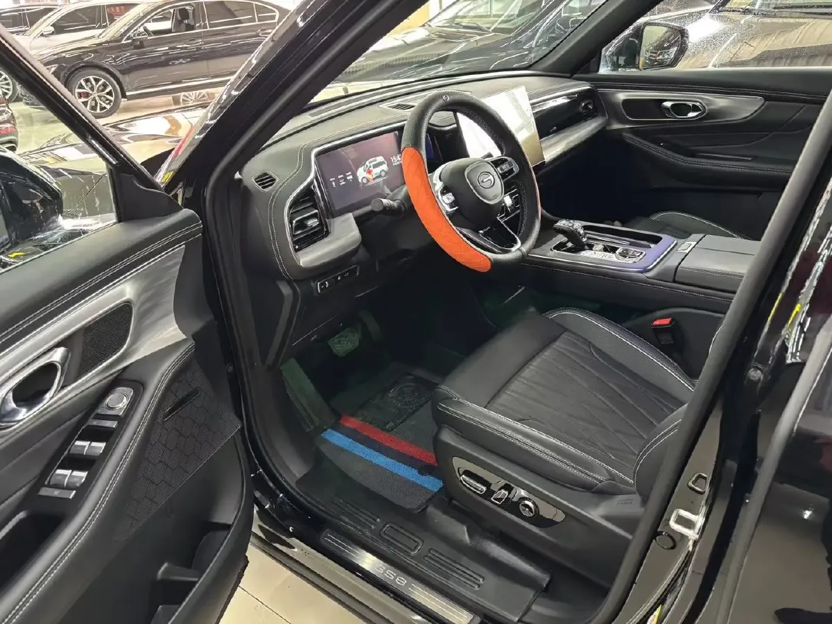 2025 GAC Trumpchi GS8 2.0T 252HP L4 8AT,autocango,china used car exporter,china ev exporter,chinese used car exporter,chinese used ev exporter