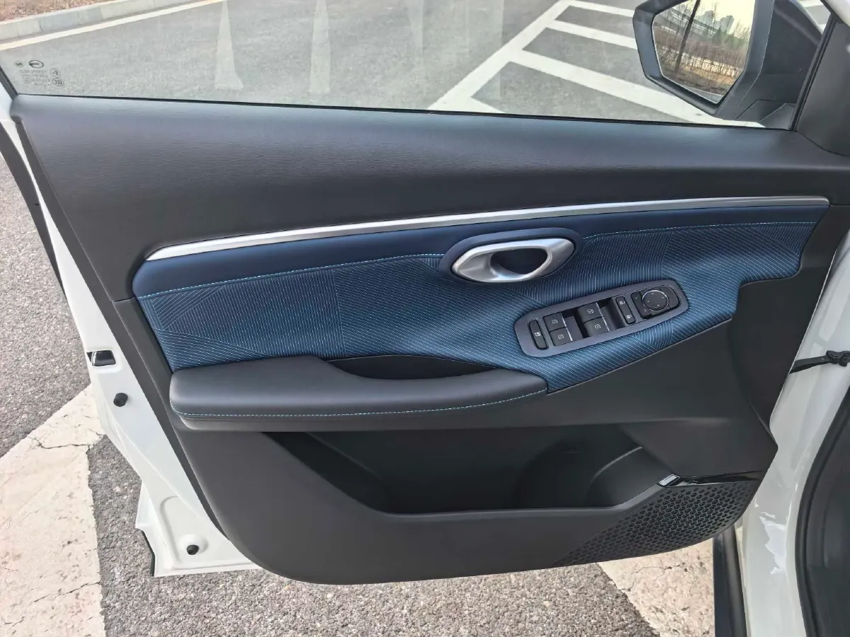 2026 GAC Trumpchi GS3 1.5T 177HP L4 7DCT,autocango,china used car exporter,china ev exporter,chinese used car exporter,chinese used ev exporter