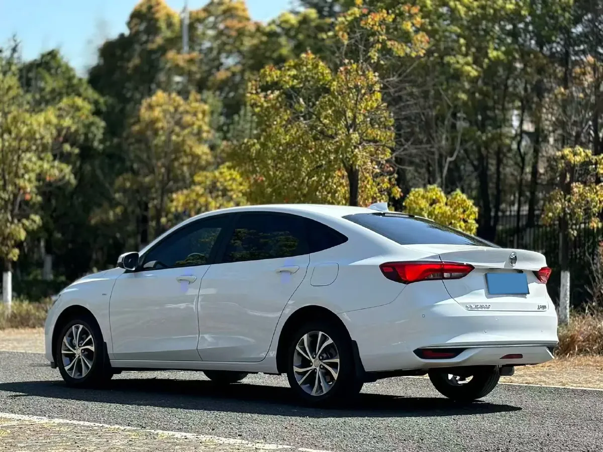 2023 Buick Verano 1.5T 184HP L4 CVT,autocango,china used car exporter,china ev exporter,chinese used car exporter,chinese used ev exporter