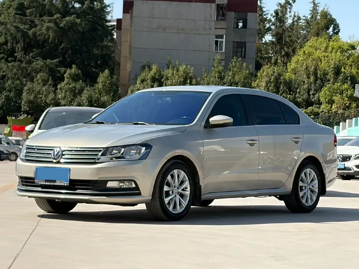 2017 Volkswagen Lavida 1.4T 131HP L4 7DCT,autocango,china used car exporter,china ev exporter,chinese used car exporter,chinese used ev exporter