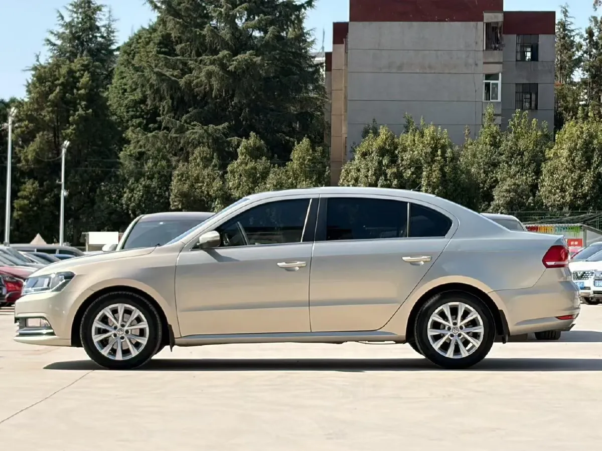 2017 Volkswagen Lavida 1.4T 131HP L4 7DCT,autocango,china used car exporter,china ev exporter,chinese used car exporter,chinese used ev exporter