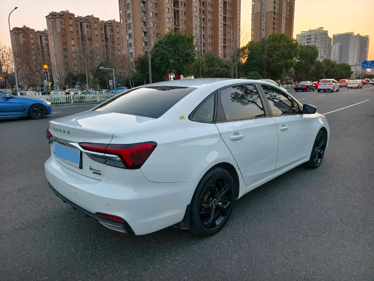 2020 Roewe i6 MAX 1.5T 173HP L4 7DCT,autocango,china used car exporter,china ev exporter,chinese used car exporter,chinese used ev exporter
