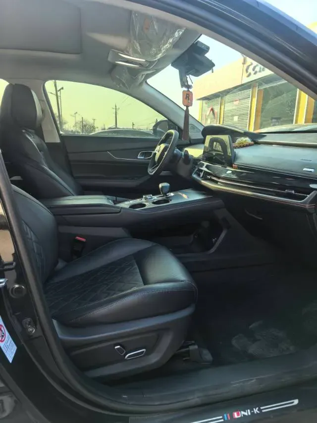 2021 ChangAn UNI-K 2.0T 233HP L4 8AT,autocango,china used car exporter,china ev exporter,chinese used car exporter,chinese used ev exporter