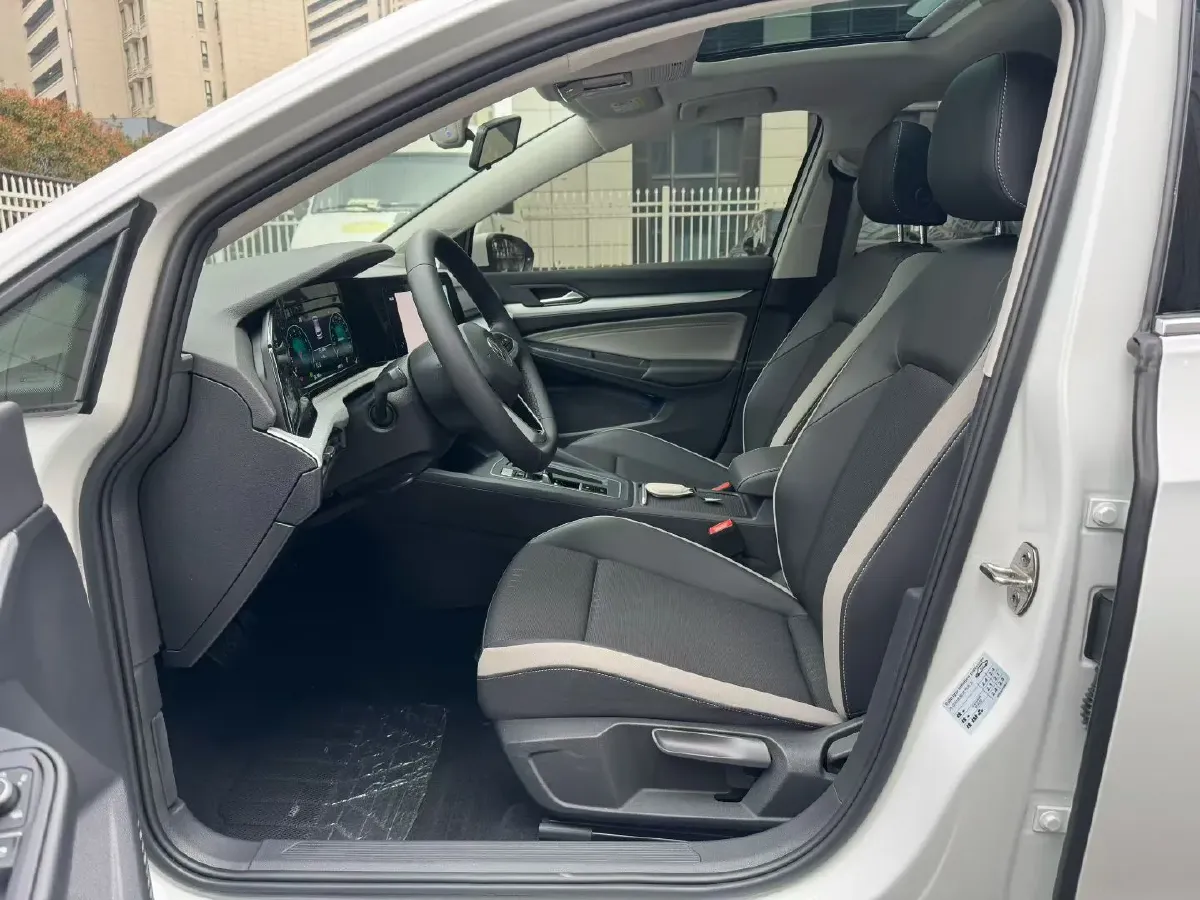 2021 Volkswagen Golf 1.4T 150HP L4 7DCT,autocango,china used car exporter,china ev exporter,chinese used car exporter,chinese used ev exporter