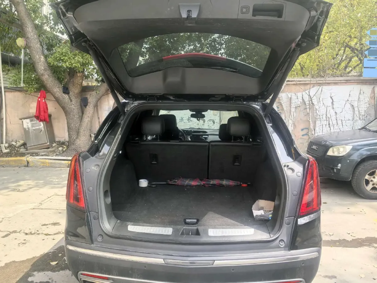 2021 Cadillac XT5 2.0T 237HP L4 9AT,autocango,china used car exporter,china ev exporter,chinese used car exporter,chinese used ev exporter