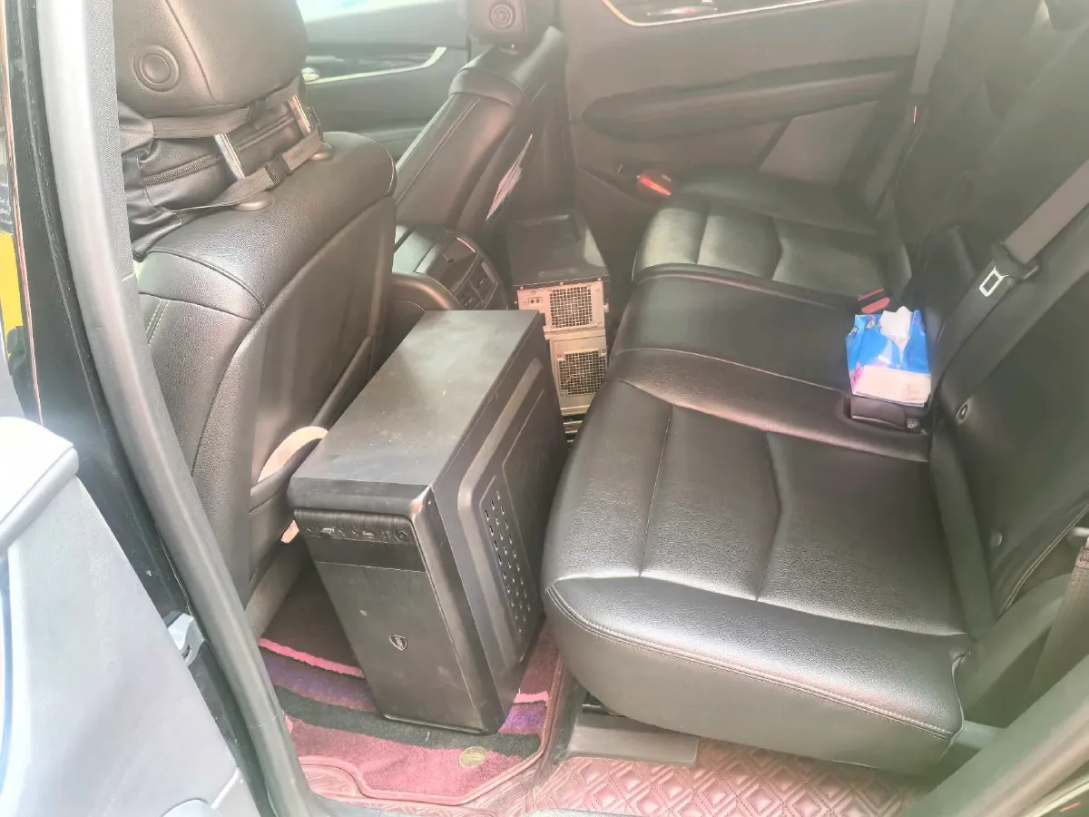 2021 Cadillac XT5 2.0T 237HP L4 9AT,autocango,china used car exporter,china ev exporter,chinese used car exporter,chinese used ev exporter