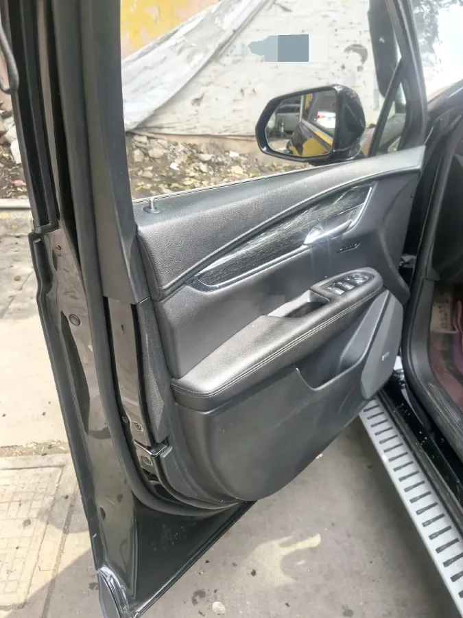 2021 Cadillac XT5 2.0T 237HP L4 9AT,autocango,china used car exporter,china ev exporter,chinese used car exporter,chinese used ev exporter