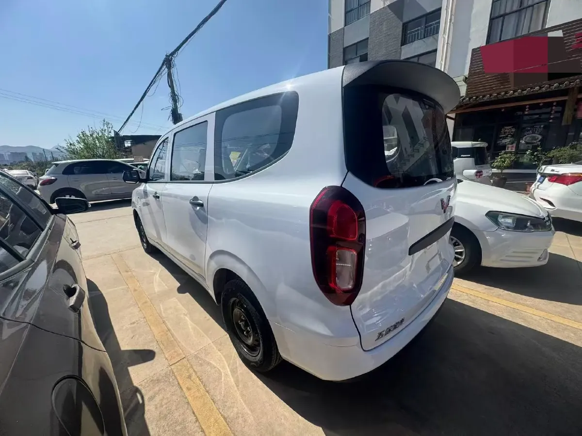 2024 WuLing HongGuang New Energy BEV 32.6KWH,autocango,china used car exporter,china ev exporter,chinese used car exporter,chinese used ev exporter