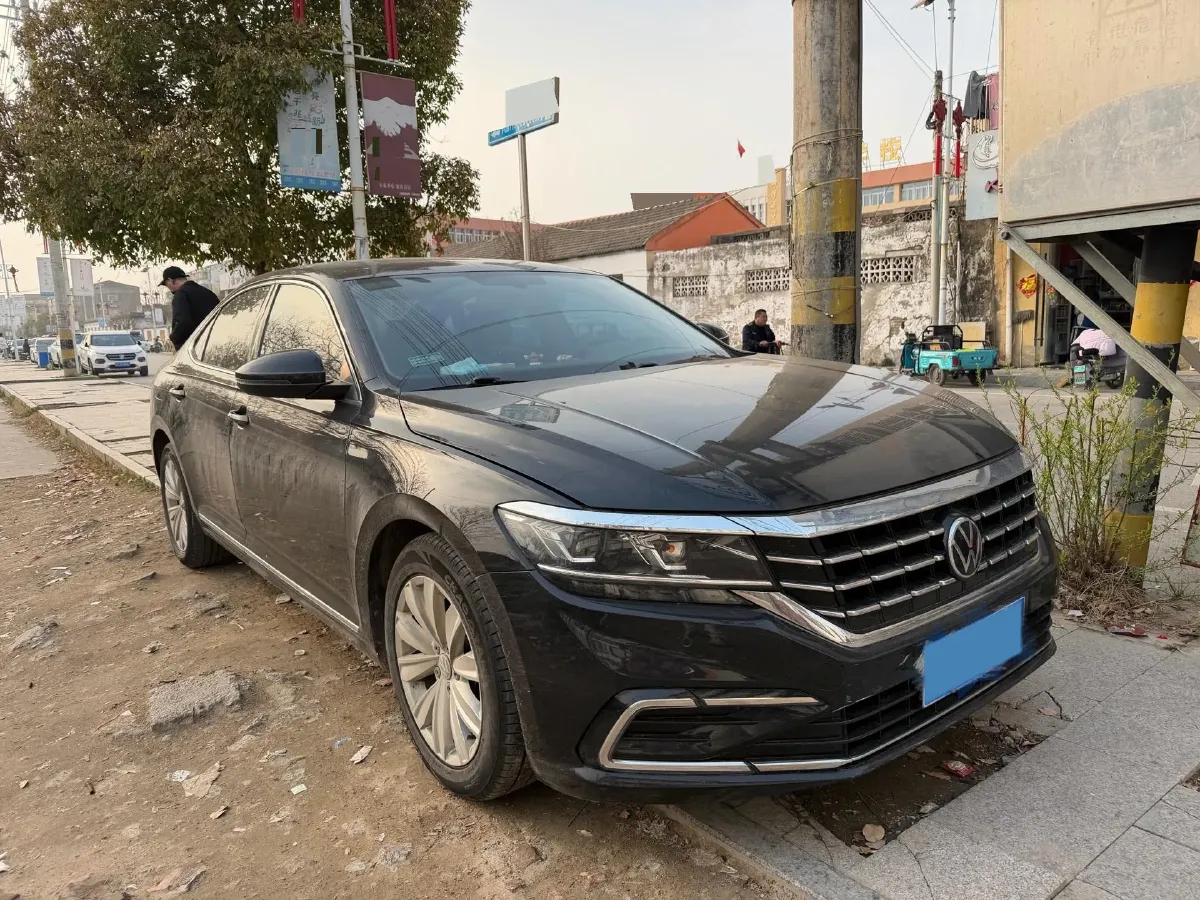 2021 Volkswagen Passat 2.0T 186HP L4 7DCT,autocango,china used car exporter,china ev exporter,chinese used car exporter,chinese used ev exporter
